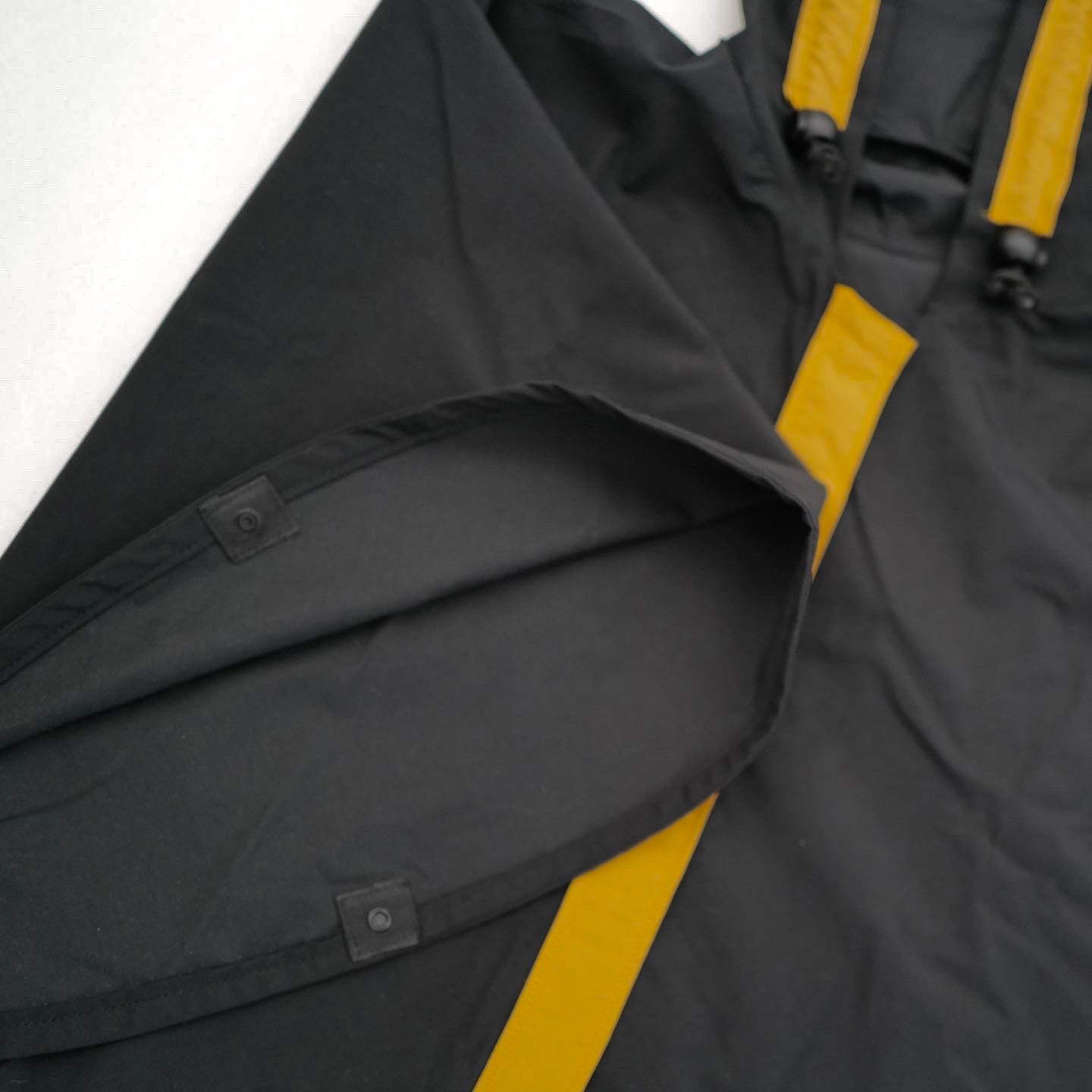 Limited edt PLAY PONCHO Navy/Black